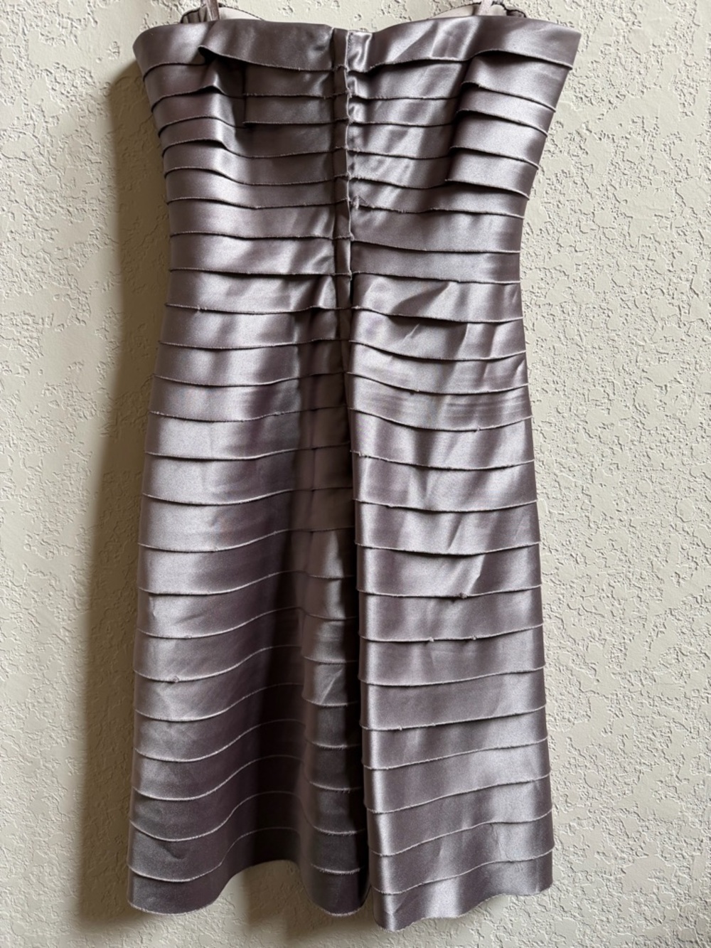 BCBGMaxAzria Size 6 Strapless Laser Cut Taupe Layered Tiered Cocktail Dress - Picture 3 of 8